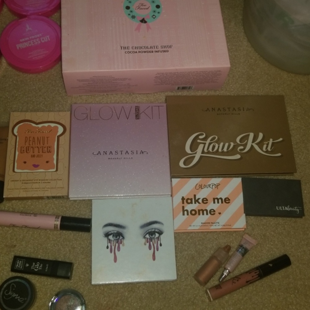 Unlisted Makeup